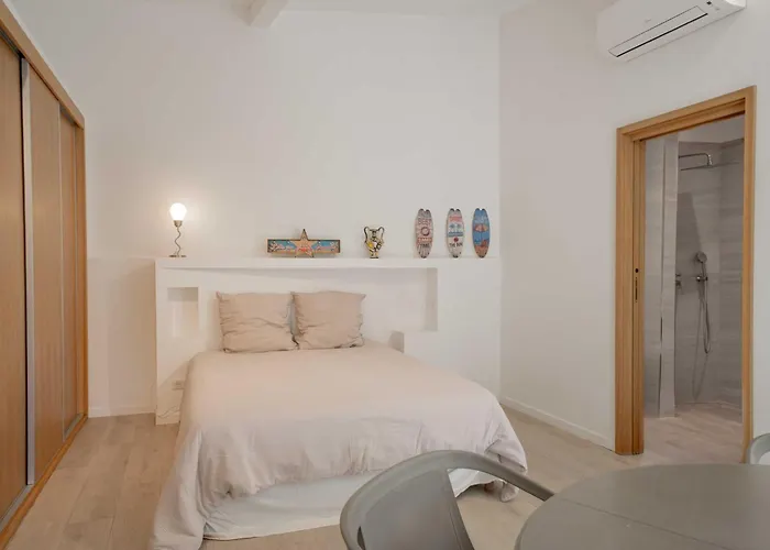 Villa A C - 8bdr 17p - Swimming Pool