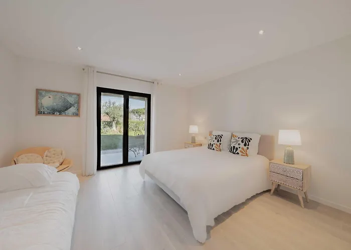 A C - 8bdr 17p - Swimming Pool Villa *